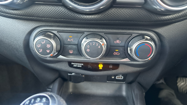 Nissan Juke 1.0 DiG-T 114 Acenta 5dr Petrol Hatchback